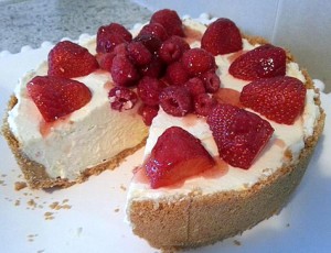 Creamy Vanilla Cheesecake from Pic-Nic blog. Example Post 